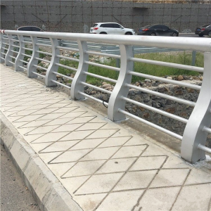 河道不銹鋼橋梁防撞護(hù)欄 1.2m 白色